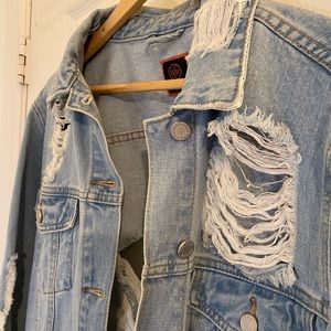 Women’s Denim Ripped Jacket